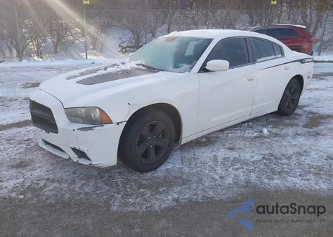 2011 Dodge Charger z USA, uszkodzony, nr VIN 2B3CL3CG5BH608093